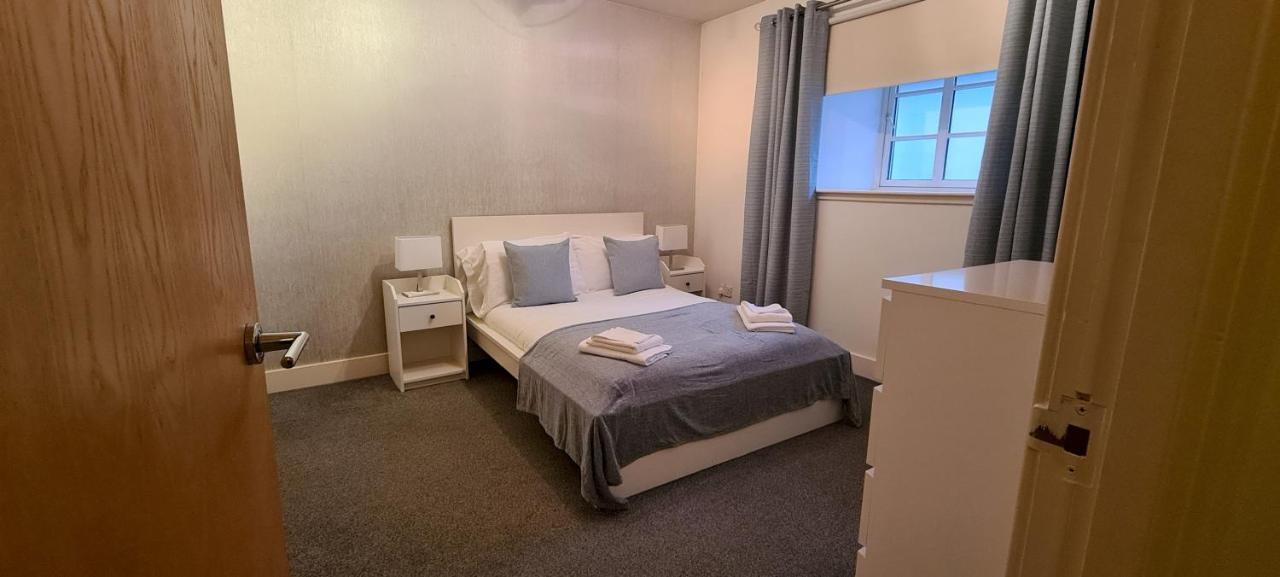 Pass The Keys Spacious 3beds Flat Near Centre - Free Parking Appartement *